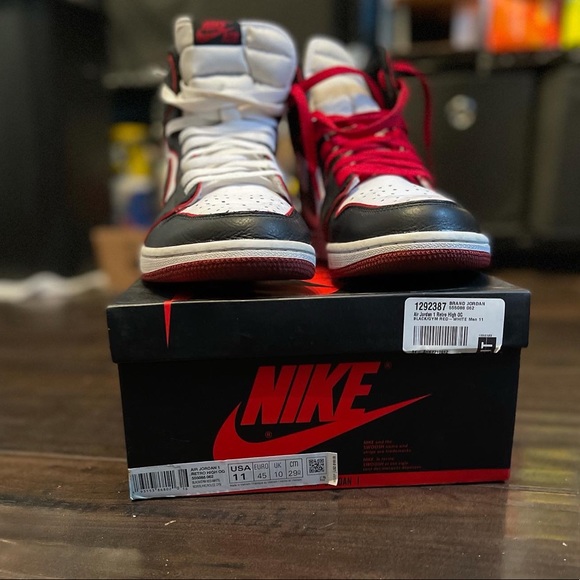 Jordan 1 “bloodline” - Picture 2 of 9